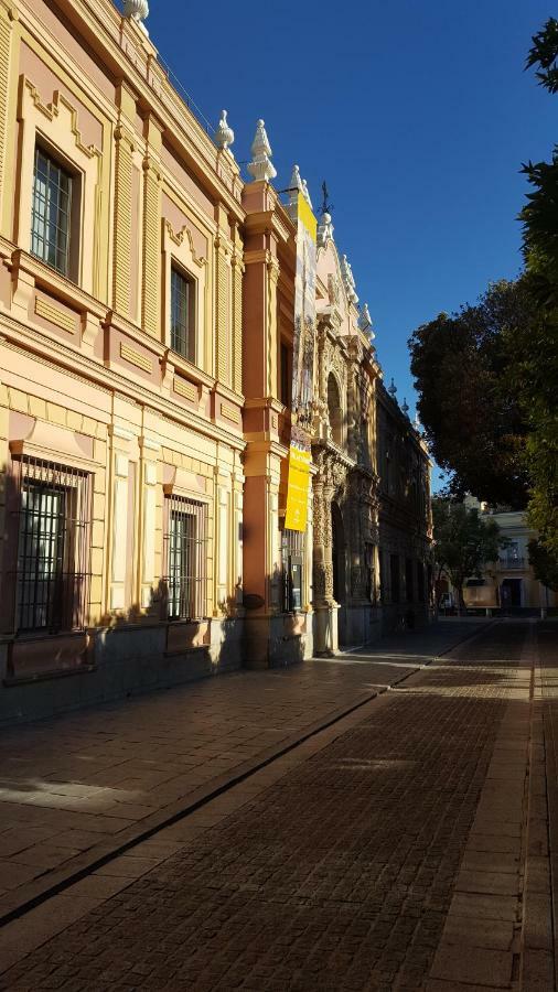 Like Home Sevilla - Museo Exteriör bild